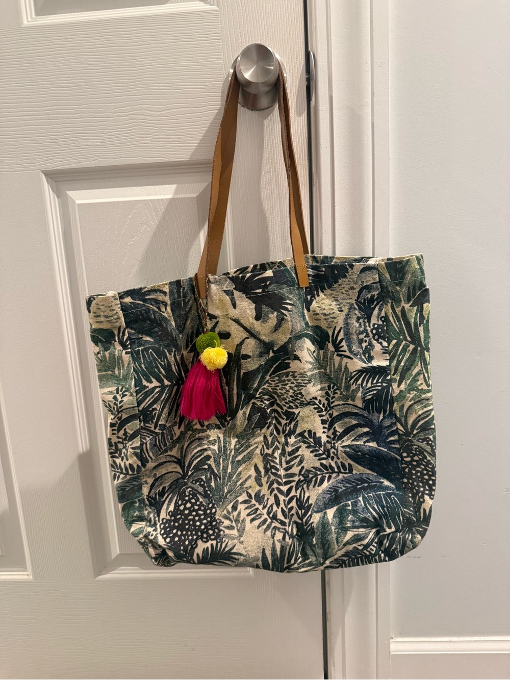 Palm Tree Leaf Design Tote Bag
